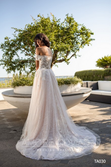 https://amore-novias.com/images/stories/virtuemart/product/TA030       (3).jpg